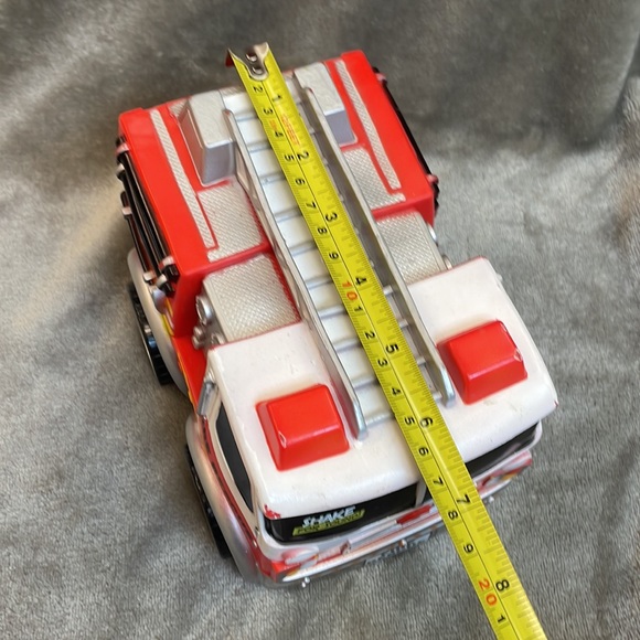 Car~Kid Galaxy ST16103A Fire Rescue Truck 2015 Shake For Sound Soft Plastic Body - Picture 8 of 9